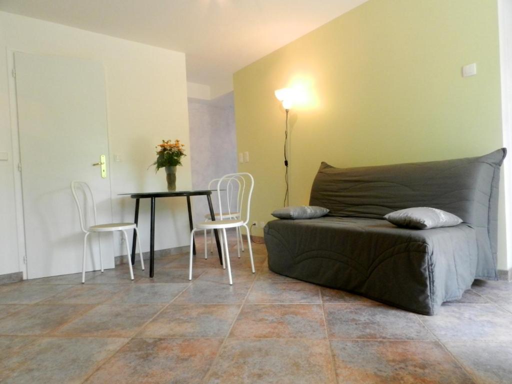 Gite Les Platanes Sainte-Helene-du-Lac Habitación foto